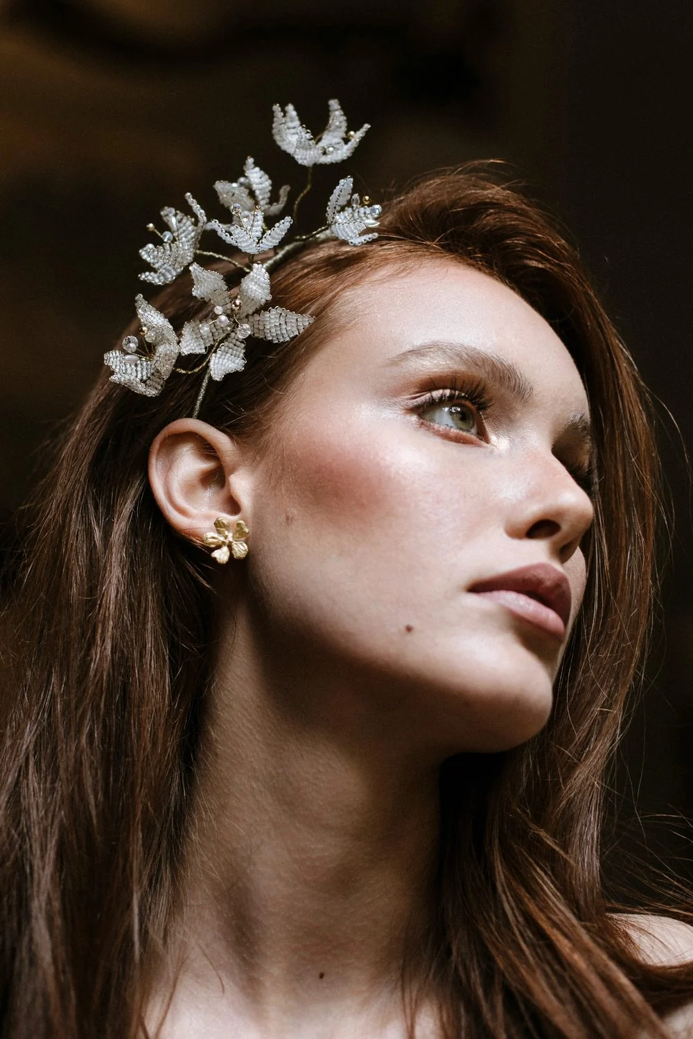Motif Floral, hand-embroidered silk ribbon and bridal accessory