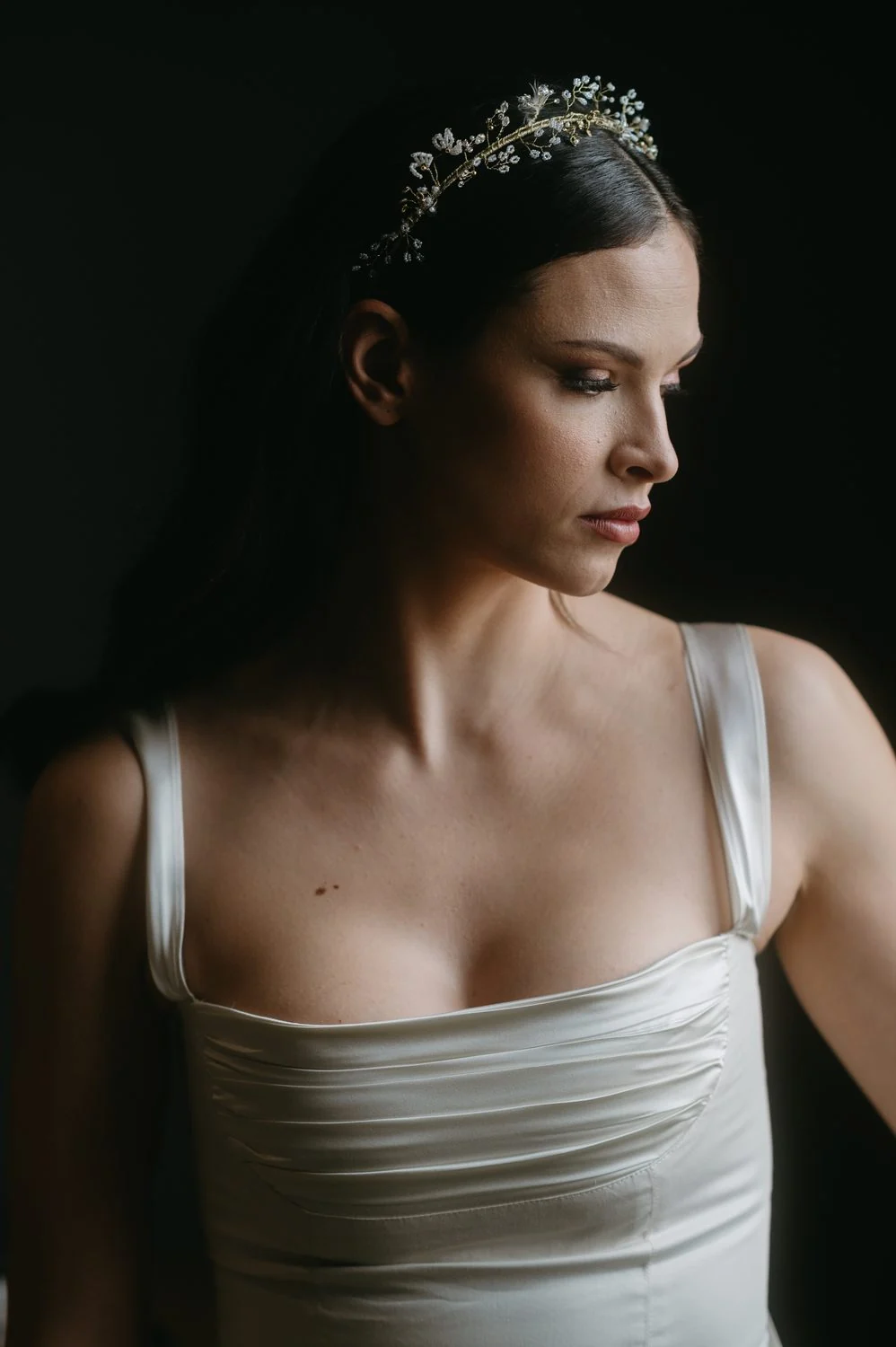 Motif Floral, hand-embroidered silk ribbon and bridal accessory
