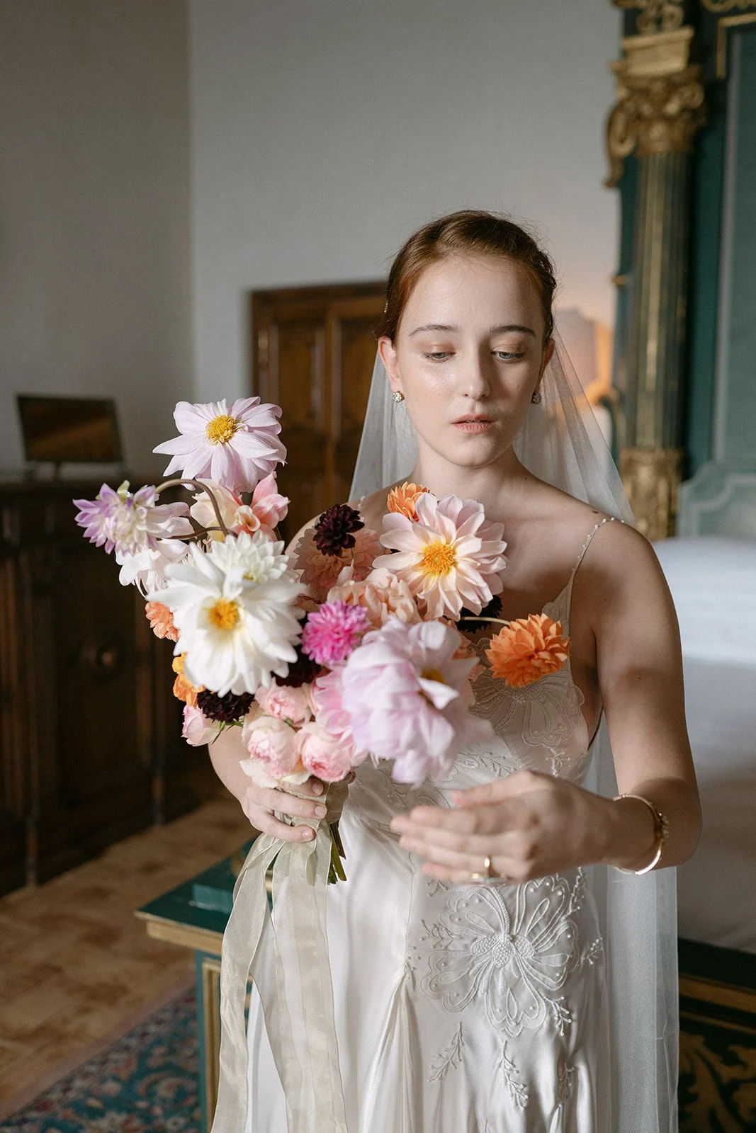 Pink dahlia bouquet for a Tuscan elopement